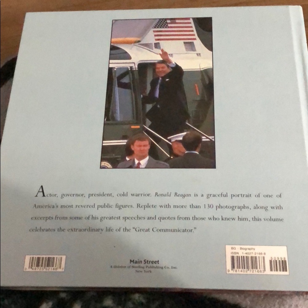 Ronald Reagan🤑 - Picture 2 of 7